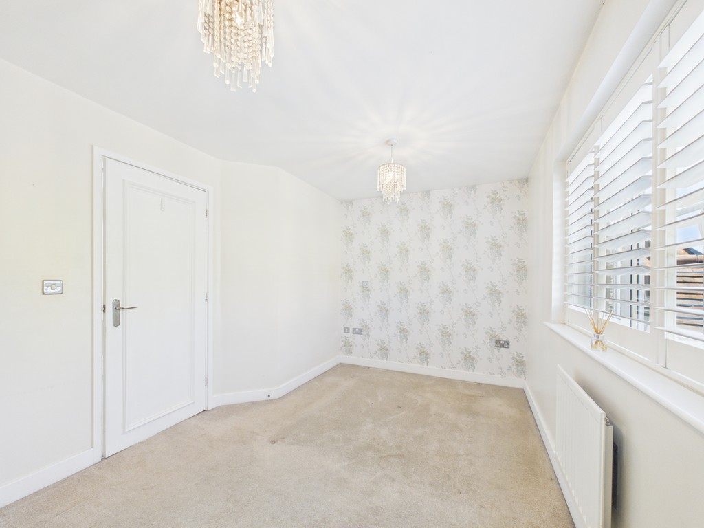 2 bed end of terrace house to rent in Roundway, Haywards Heath  - Property Image 9