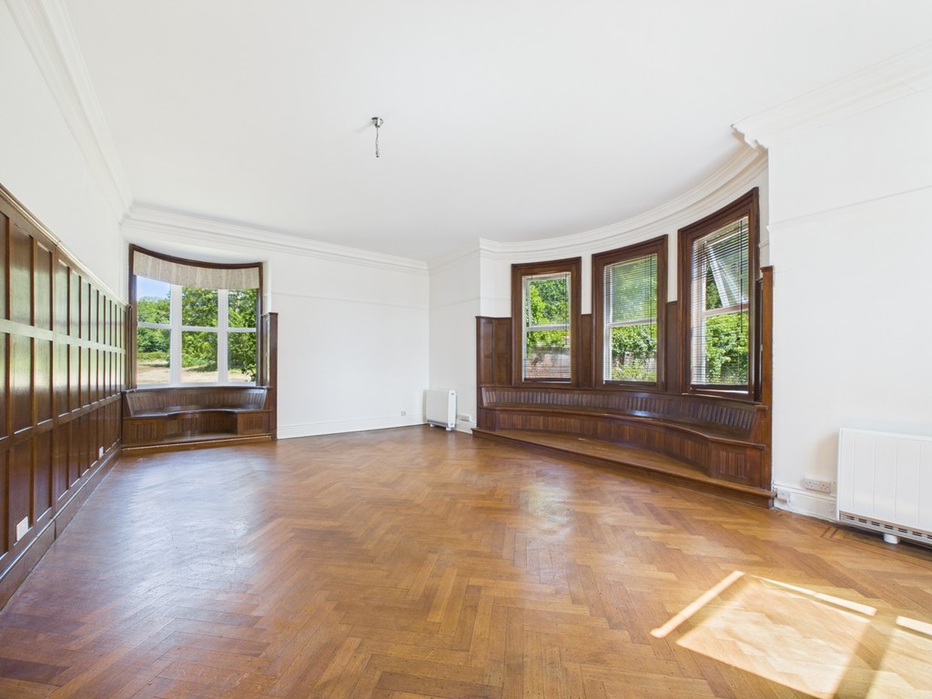2 bed ground floor maisonette to rent in Mayes Park House, Warnham  - Property Image 3