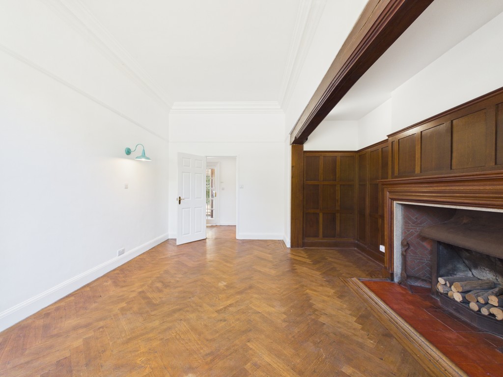 2 bed ground floor maisonette to rent in Mayes Park House, Warnham  - Property Image 10