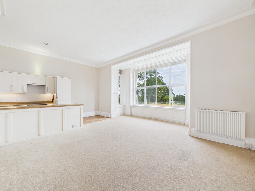 3 bed ground floor flat to rent in Mayes Park House, Warnham  - Property Image 4