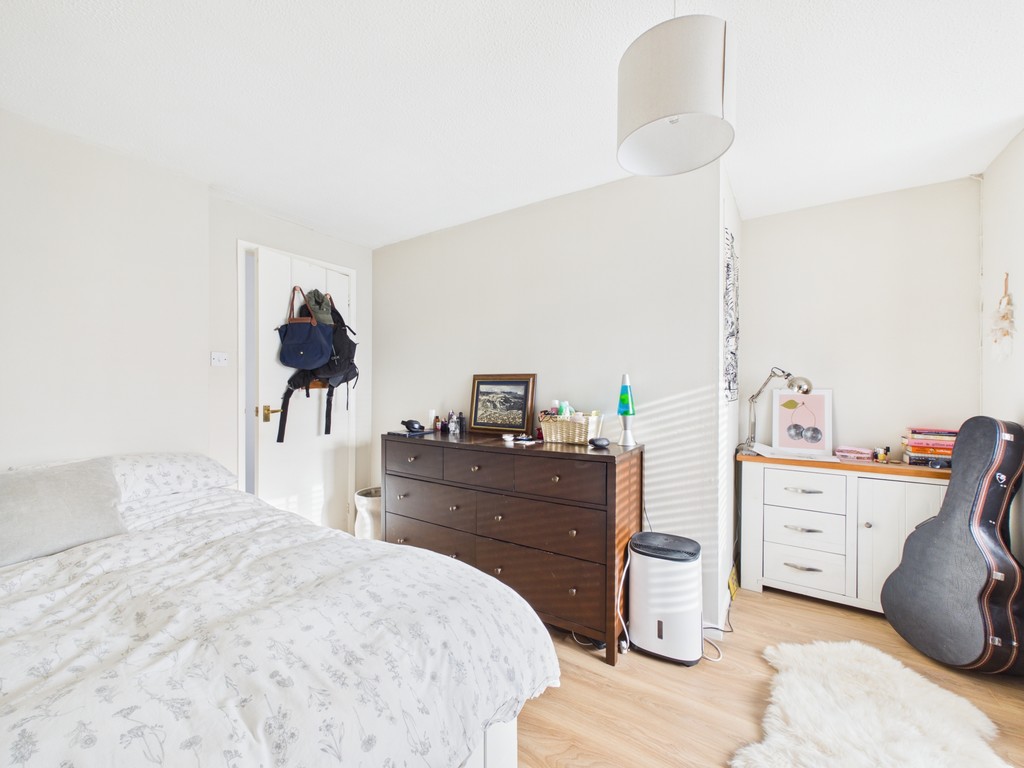 1 bed maisonette to rent in Windsor Close, Southwater  - Property Image 6