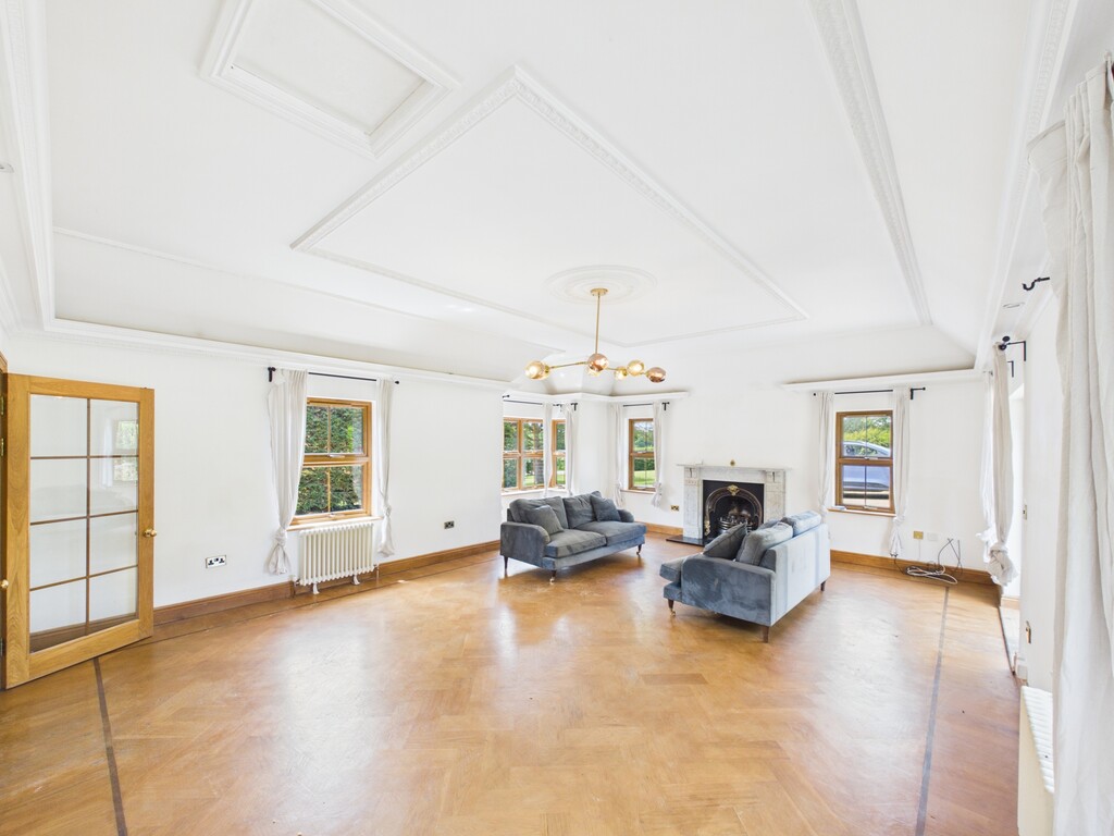 4 bed detached house to rent in Cowfold Road, Bolney  - Property Image 5