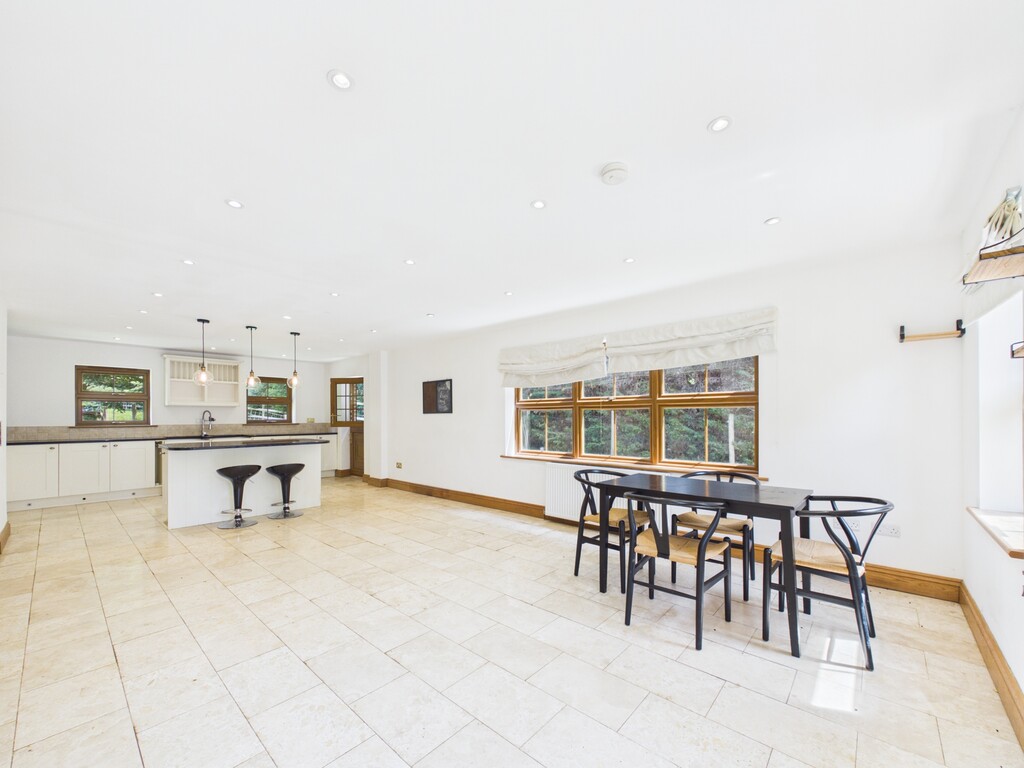 4 bed detached house to rent in Cowfold Road, Bolney  - Property Image 14