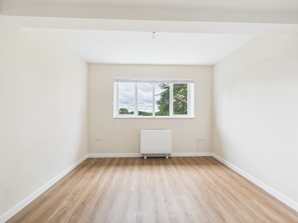 2 bed maisonette to rent in Mayes Lane, Warnham  - Property Image 3
