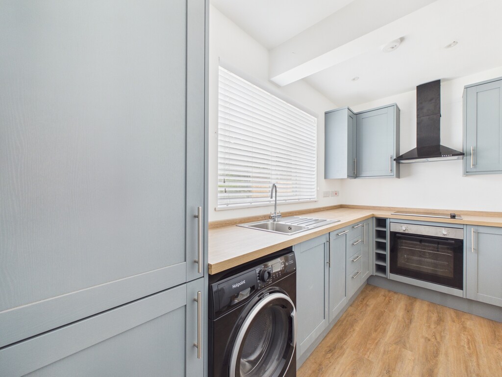 2 bed maisonette to rent in Mayes Lane, Warnham  - Property Image 5