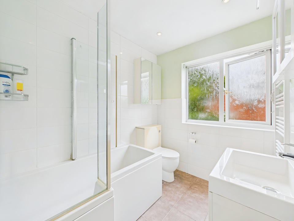 4 bed detached house for sale in Lambs Farm Road, Horsham - Property Image 12