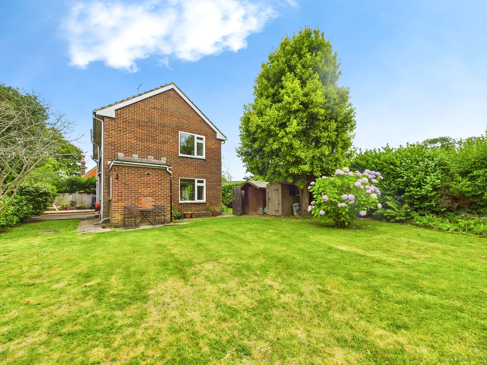 4 bed detached house for sale in Lambs Farm Road, Horsham - Property Image 6