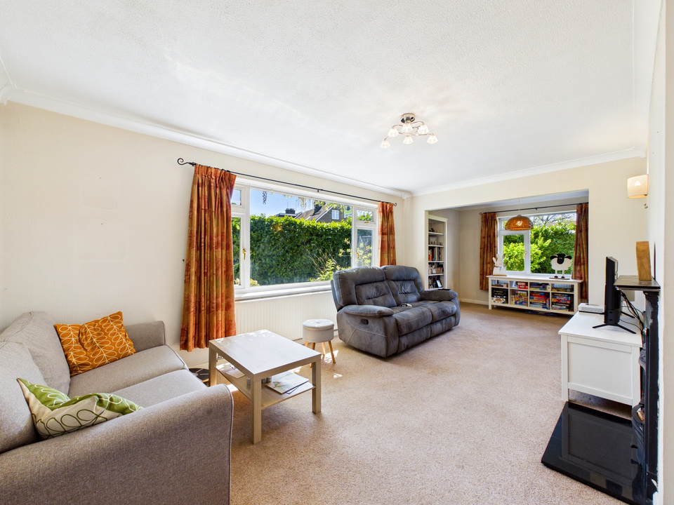 4 bed detached house for sale in Lambs Farm Road, Horsham  - Property Image 8