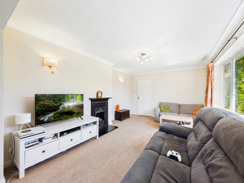 4 bed detached house for sale in Lambs Farm Road, Horsham  - Property Image 11