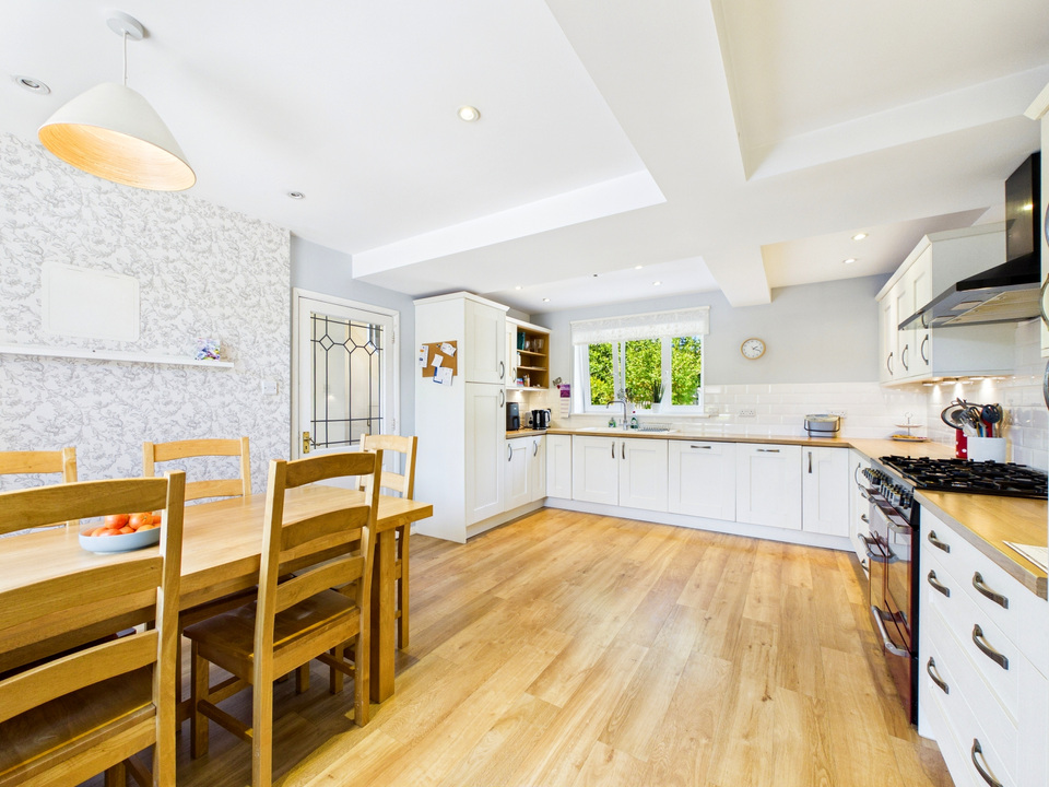 4 bed detached house for sale in Lambs Farm Road, Horsham  - Property Image 3