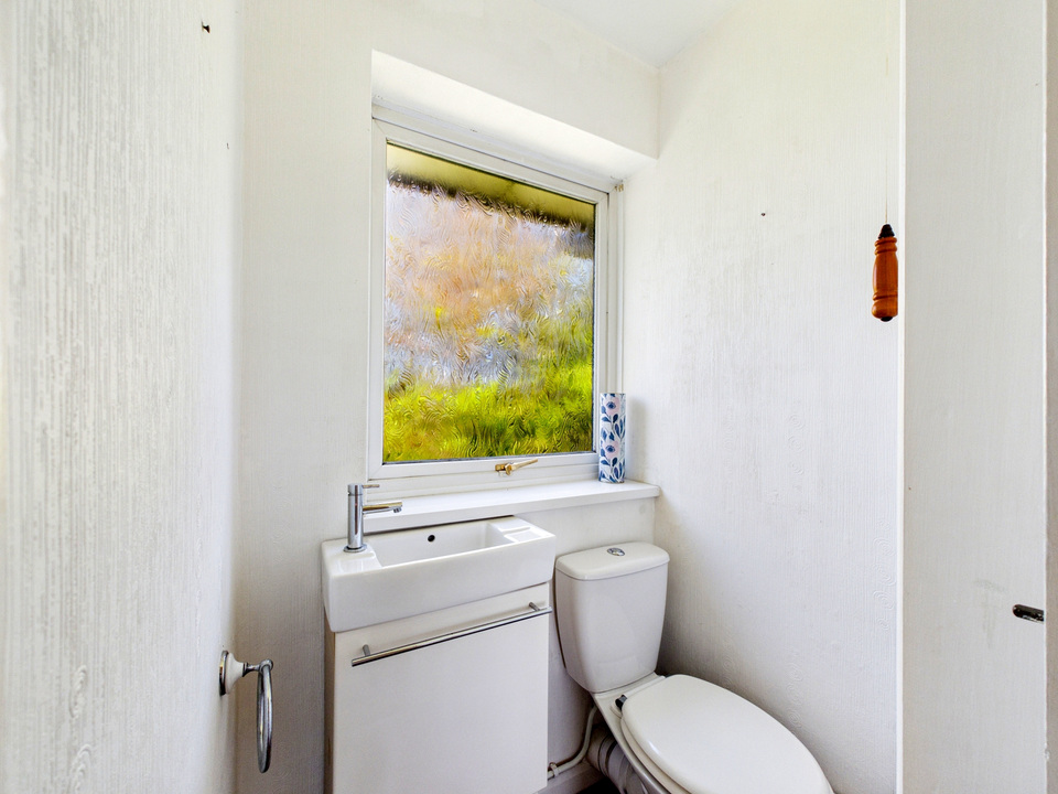 4 bed detached house for sale in Lambs Farm Road, Horsham  - Property Image 16