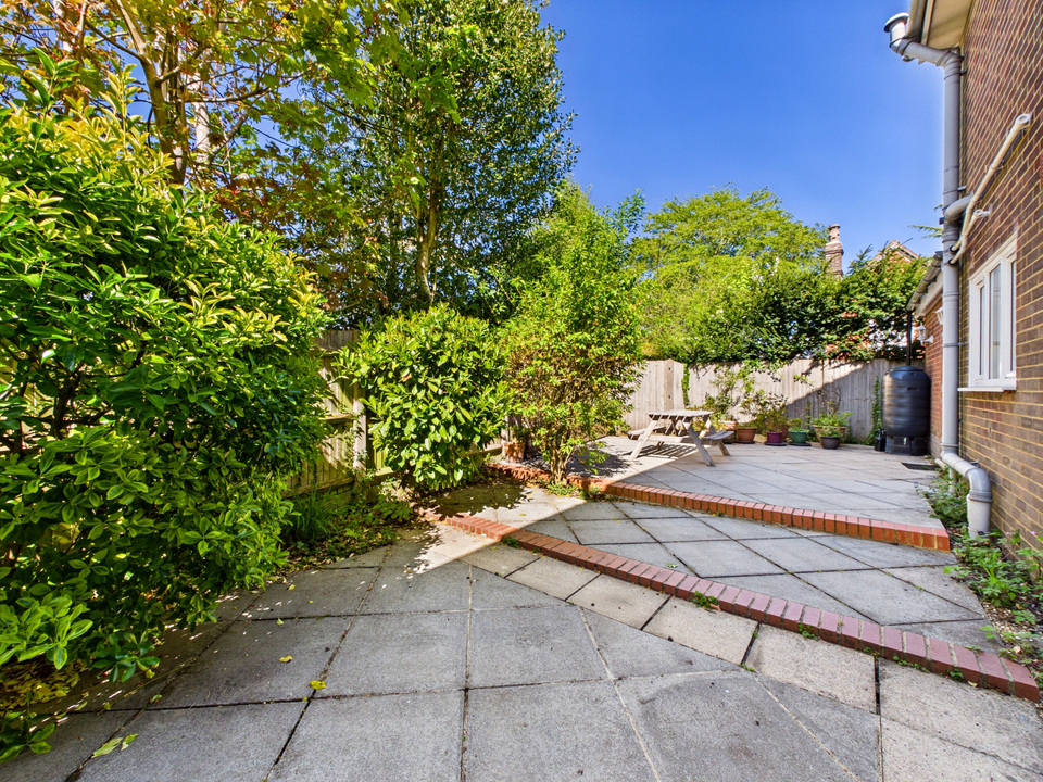 4 bed detached house for sale in Lambs Farm Road, Horsham  - Property Image 22