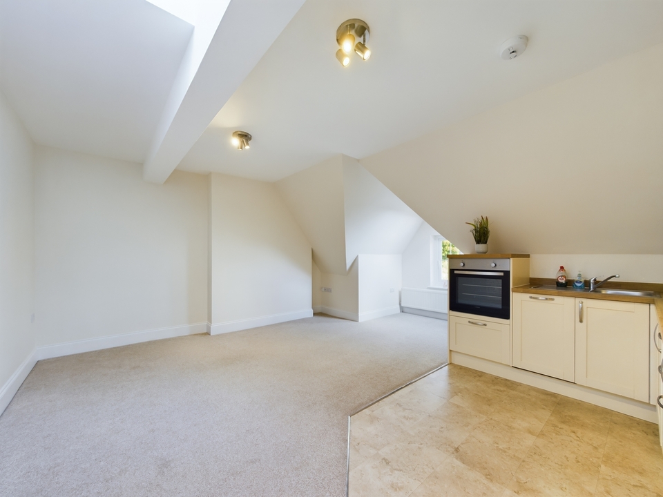 2 bed apartment for sale in Church Street, Warnham, Horsham - Property Image 4
