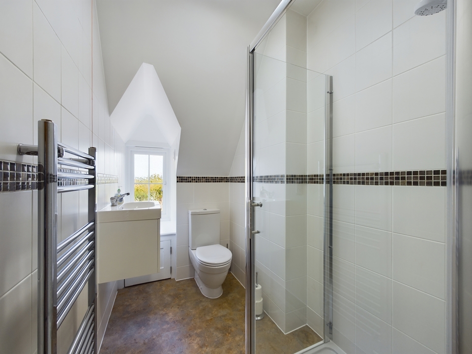 2 bed apartment for sale in Church Street, Warnham, Horsham - Property Image 9