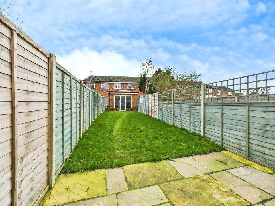 3 bed terraced house for sale in Wakehurst Mews, Horsham, West Sussex - Property Image 12