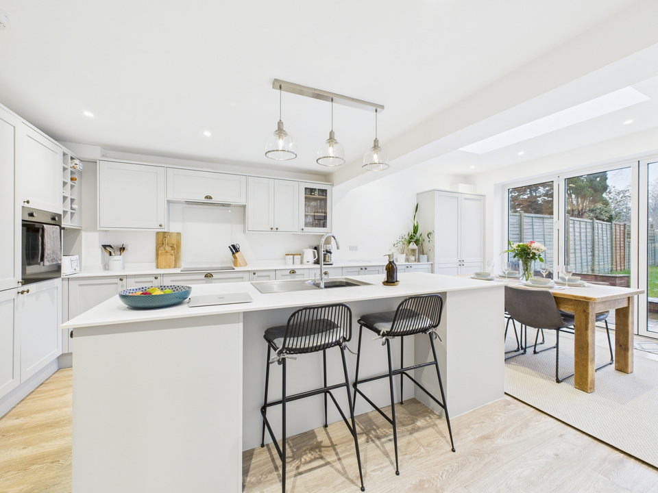 3 bed terraced house for sale in Wakehurst Mews, Horsham, West Sussex - Property Image 16