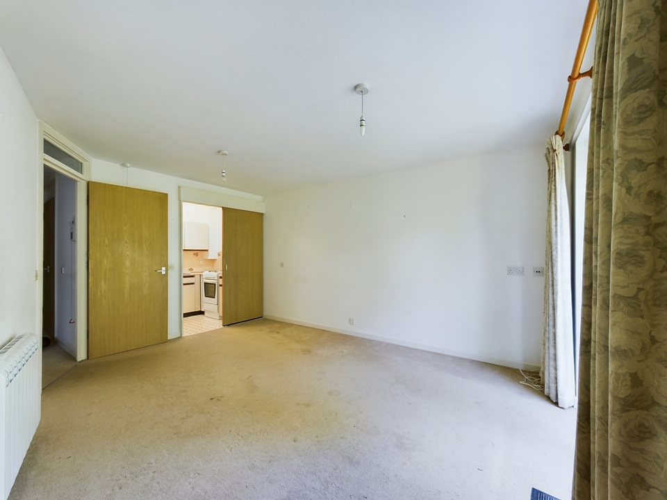 1 bed apartment for sale in Jasmine Court, Horsham  - Property Image 12