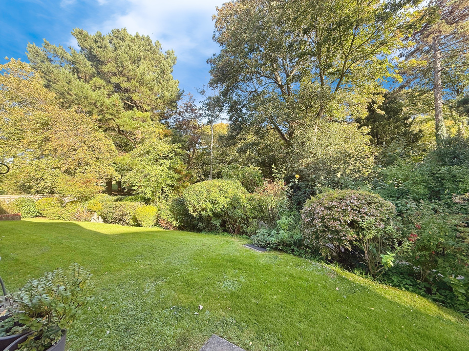 1 bed apartment for sale in Jasmine Court, Horsham  - Property Image 14