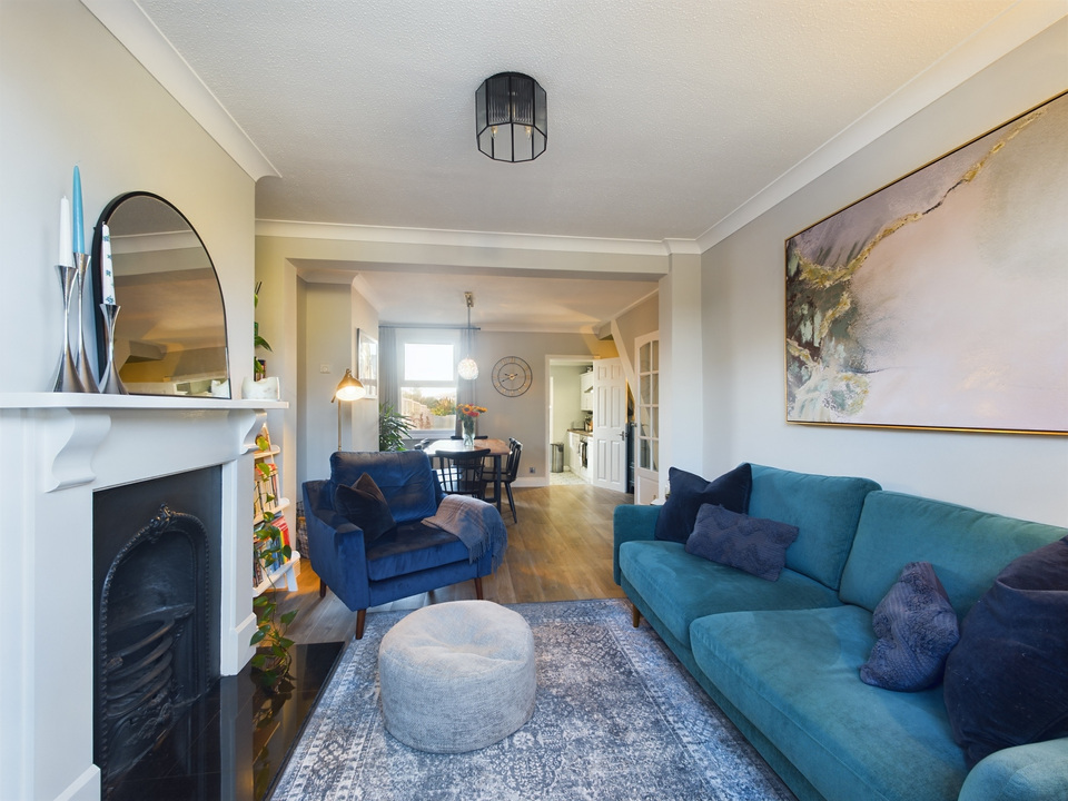 3 bed terraced house for sale in Oakhill Road, Horsham - Property Image 5