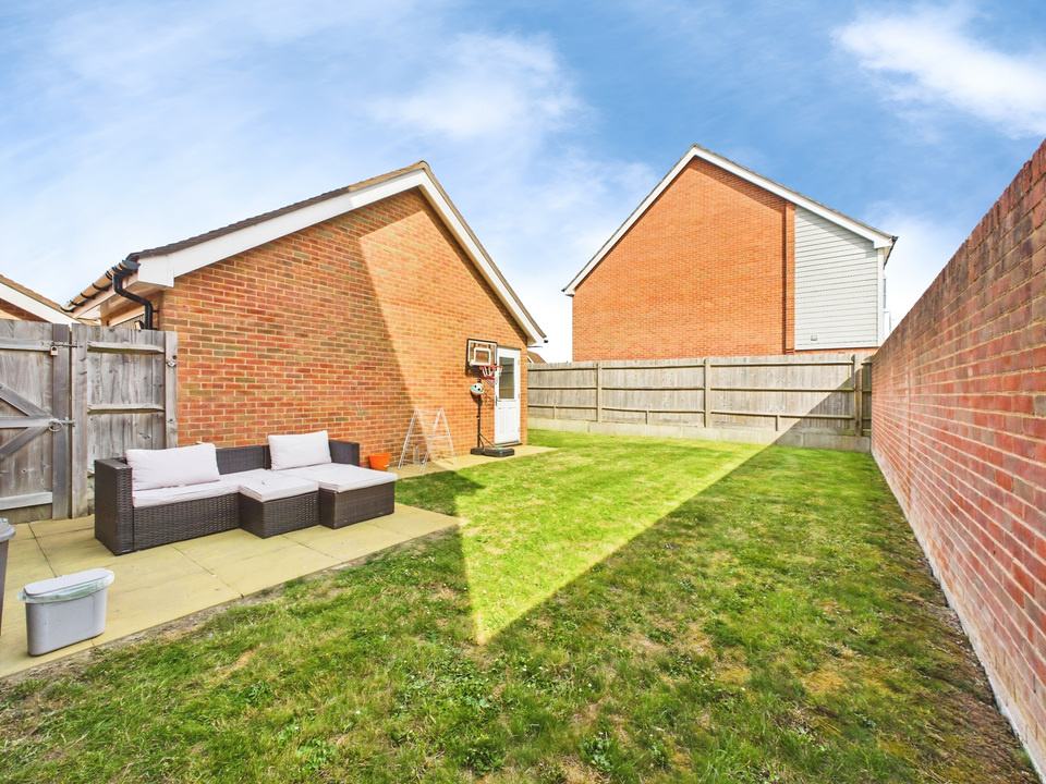 4 bed detached house for sale in Tributary Lane, Faygate, Horsham, RH12 0BQ - Property Image 4