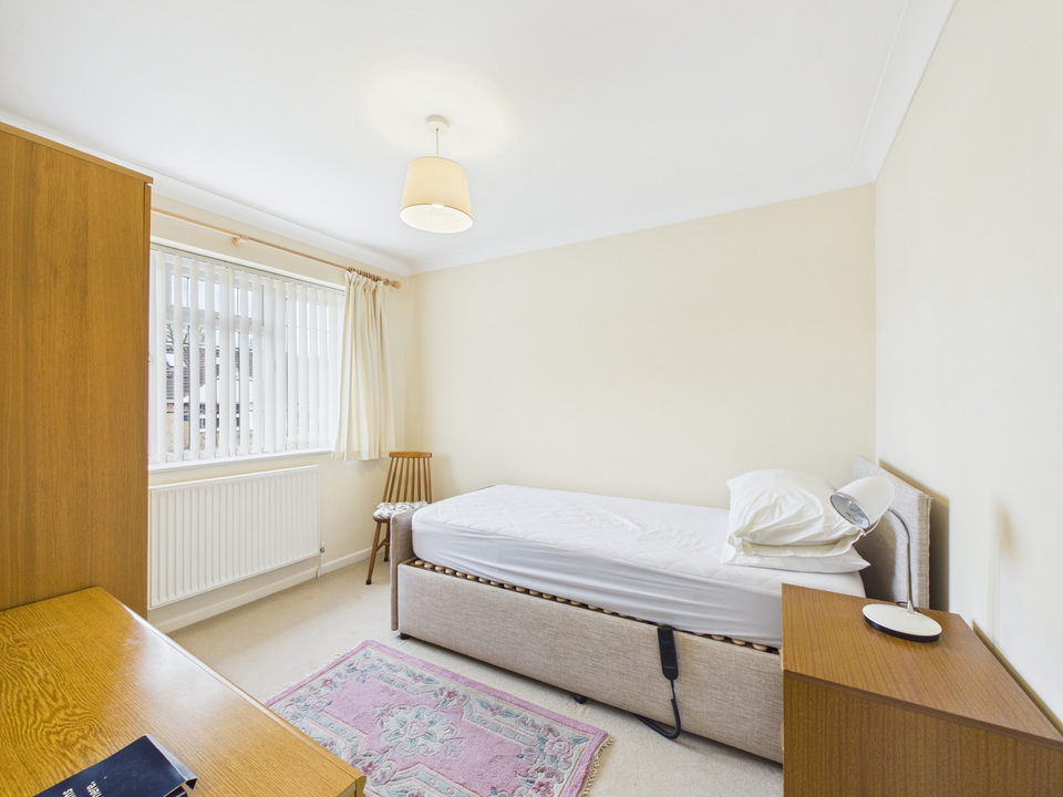 3 bed bungalow for sale in The Rise, Partridge Green  - Property Image 4