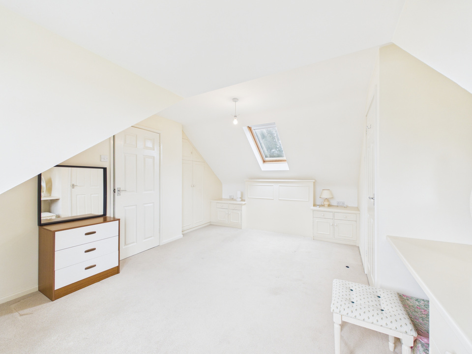 3 bed bungalow for sale in The Rise, Partridge Green  - Property Image 8