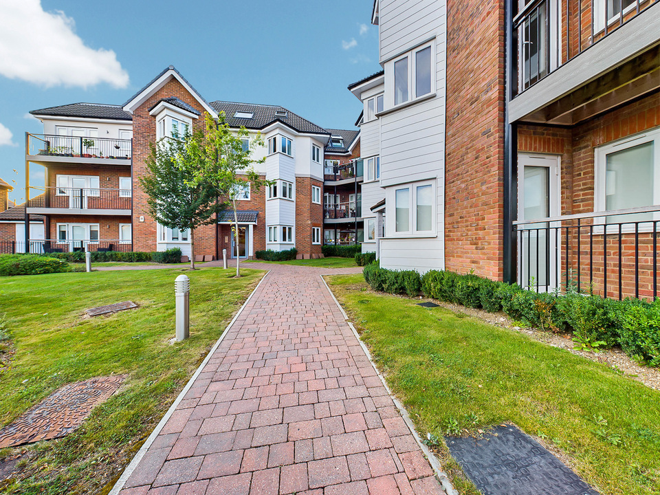 2 bed apartment for sale in Precision Court, Park Terrace East, Horsham  - Property Image 1