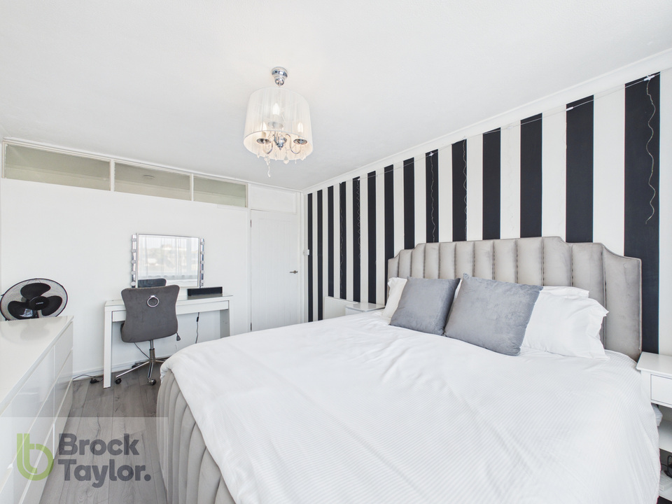 2 bed apartment for sale in Stockwell Court, Haywards Heath, West Sussex, RH16 4QP  - Property Image 11