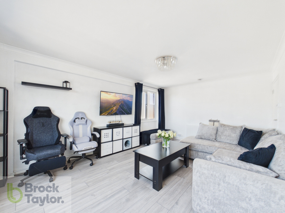 2 bed apartment for sale in Stockwell Court, Haywards Heath, West Sussex, RH16 4QP  - Property Image 7