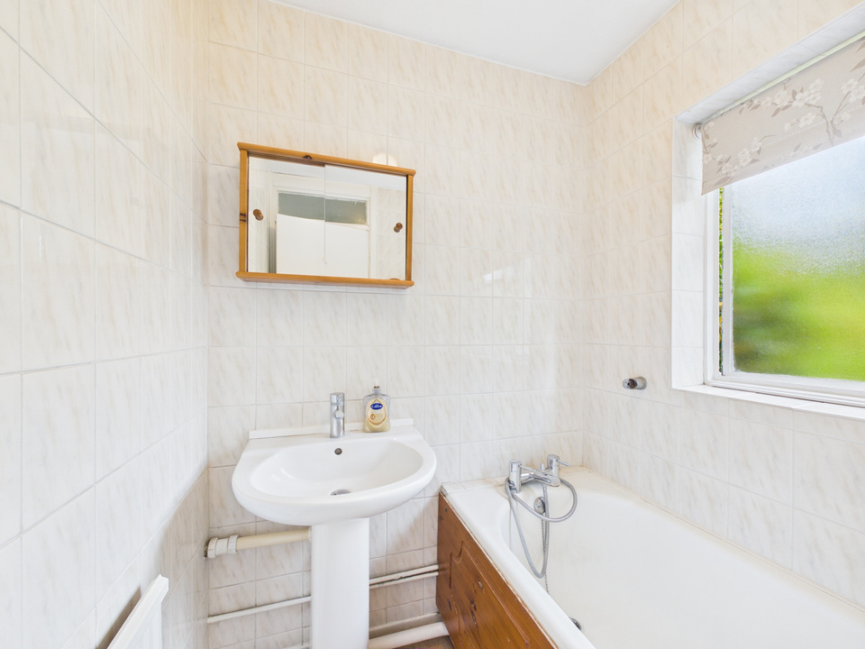 4 bed detached house for sale in Brambling Road, Horsham, West Sussex  - Property Image 7