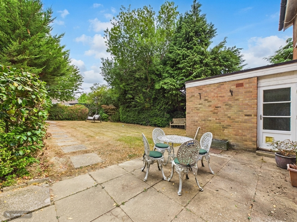 4 bed detached house for sale in Brambling Road, Horsham, West Sussex  - Property Image 9