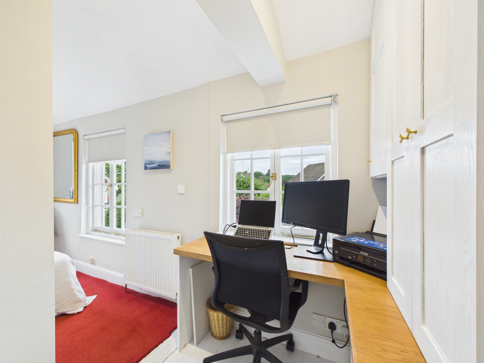 2 bed detached house for sale in Morth Gardens, Horsham  - Property Image 11