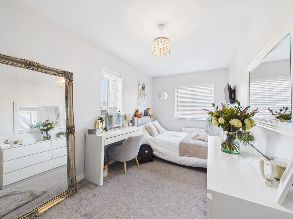 3 bed semi-detached house for sale in Onslow Walk, Broadbridge Heath, RH12 3XJ  - Property Image 6