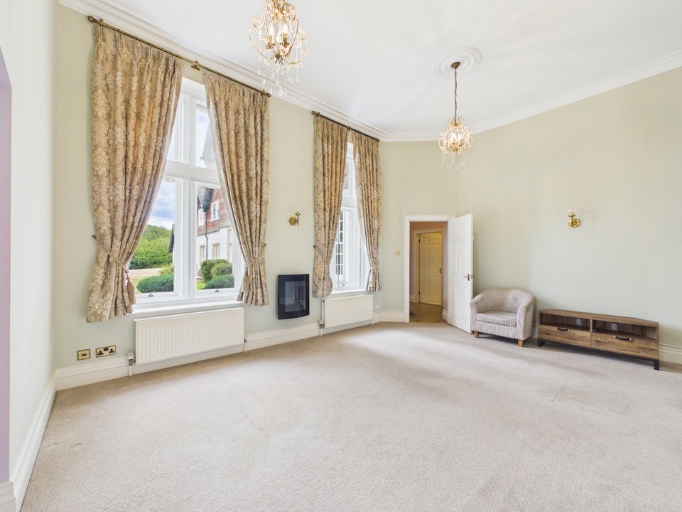 2 bed apartment for sale in The Apartment, Roffey Park, Forest Road, Horsham, West Sussex - Property Image 33