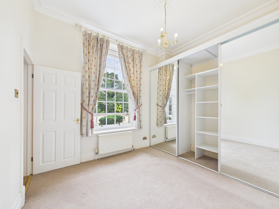 2 bed apartment for sale in The Apartment, Roffey Park, Forest Road, Horsham, West Sussex - Property Image 12