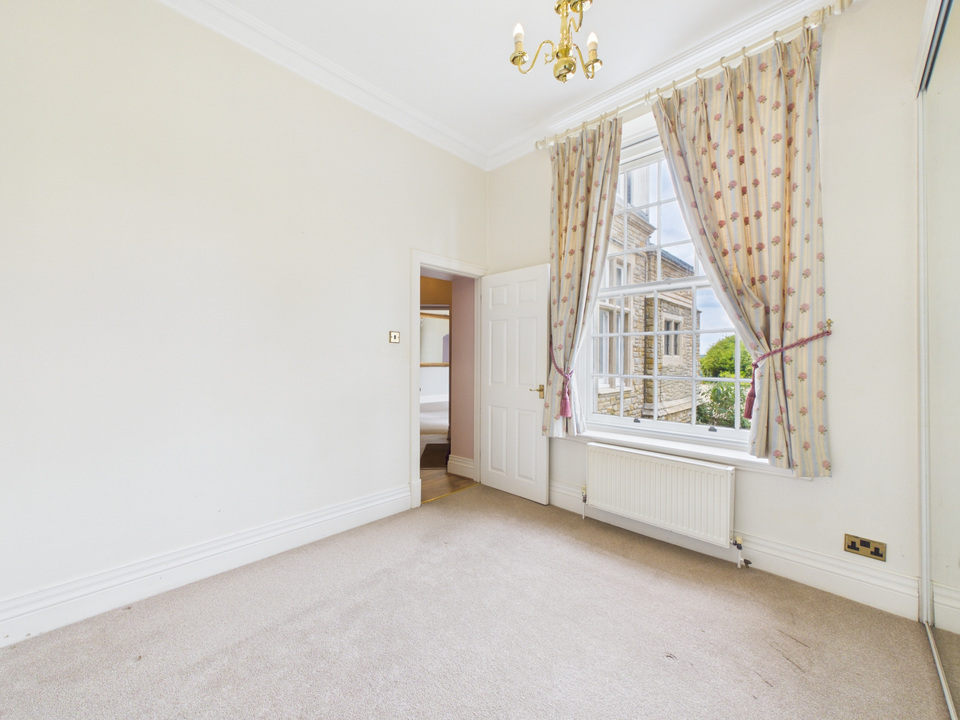 2 bed apartment for sale in The Apartment, Roffey Park, Forest Road, Horsham, West Sussex - Property Image 13