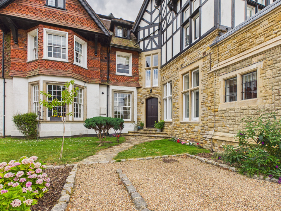 2 bed apartment for sale in The Apartment, Roffey Park, Forest Road, Horsham, West Sussex - Property Image 2
