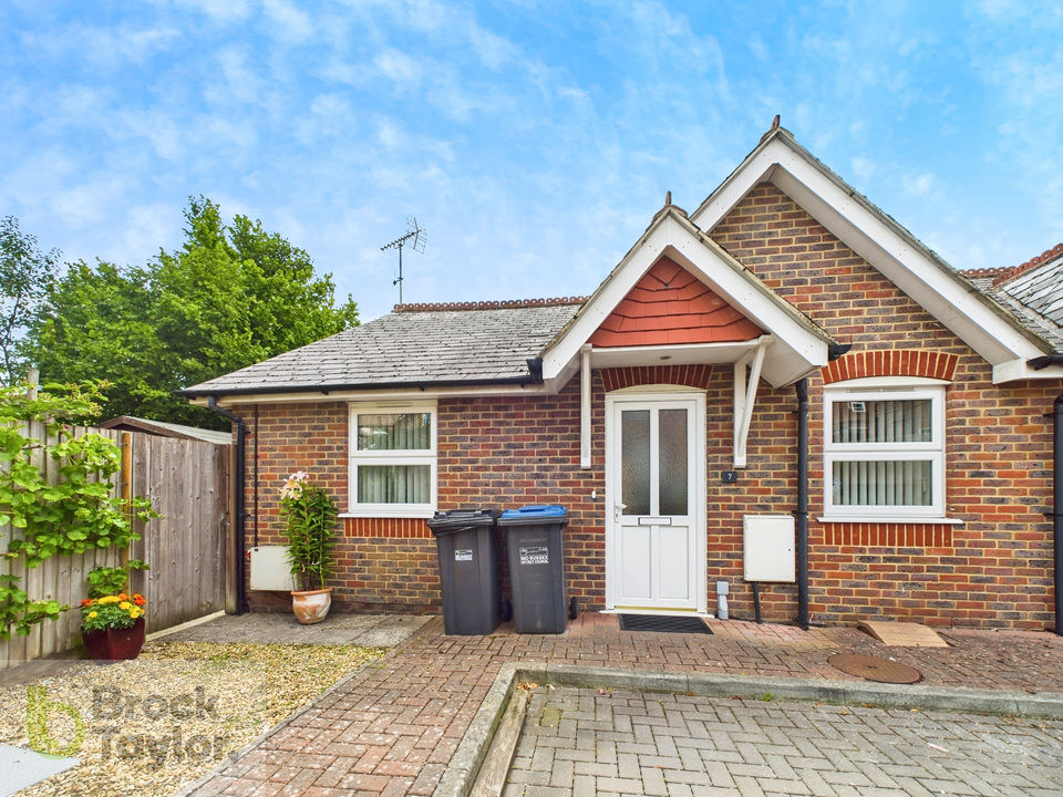 2 bed semi-detached bungalow for sale in Queens Road, Haywards Heath  - Property Image 1