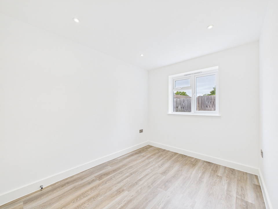 2 bed semi-detached house for sale in Timber Mill, Southwater - Property Image 8