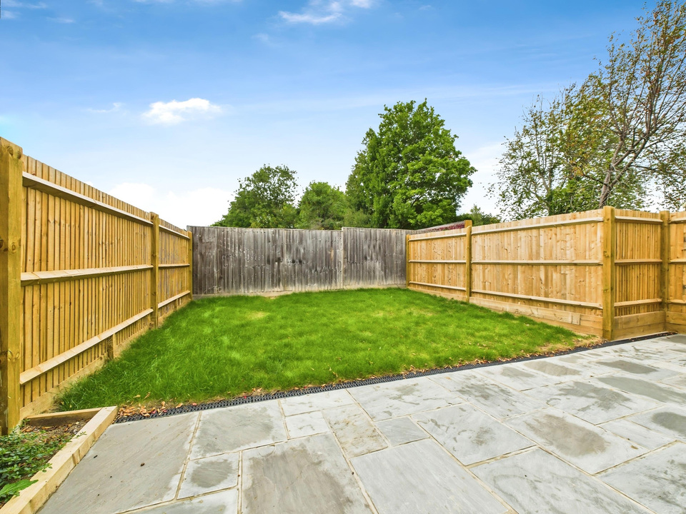 2 bed semi-detached house for sale in Timber Mill, Southwater - Property Image 10