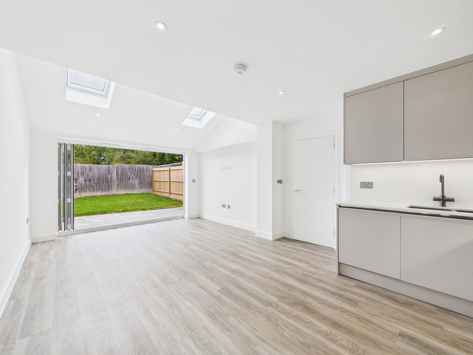 2 bed semi-detached house for sale in Timber Mill, Southwater - Property Image 13