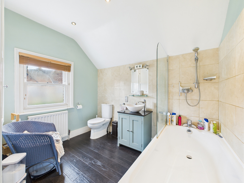 3 bed terraced house for sale in Denne Road, Horsham  - Property Image 7