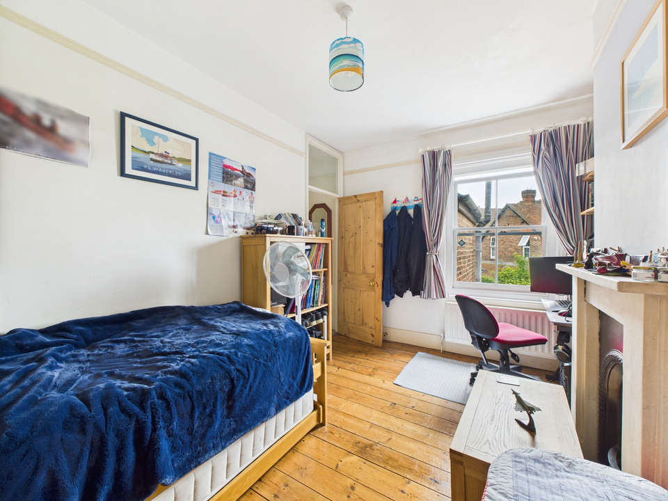 3 bed terraced house for sale in Denne Road, Horsham  - Property Image 10