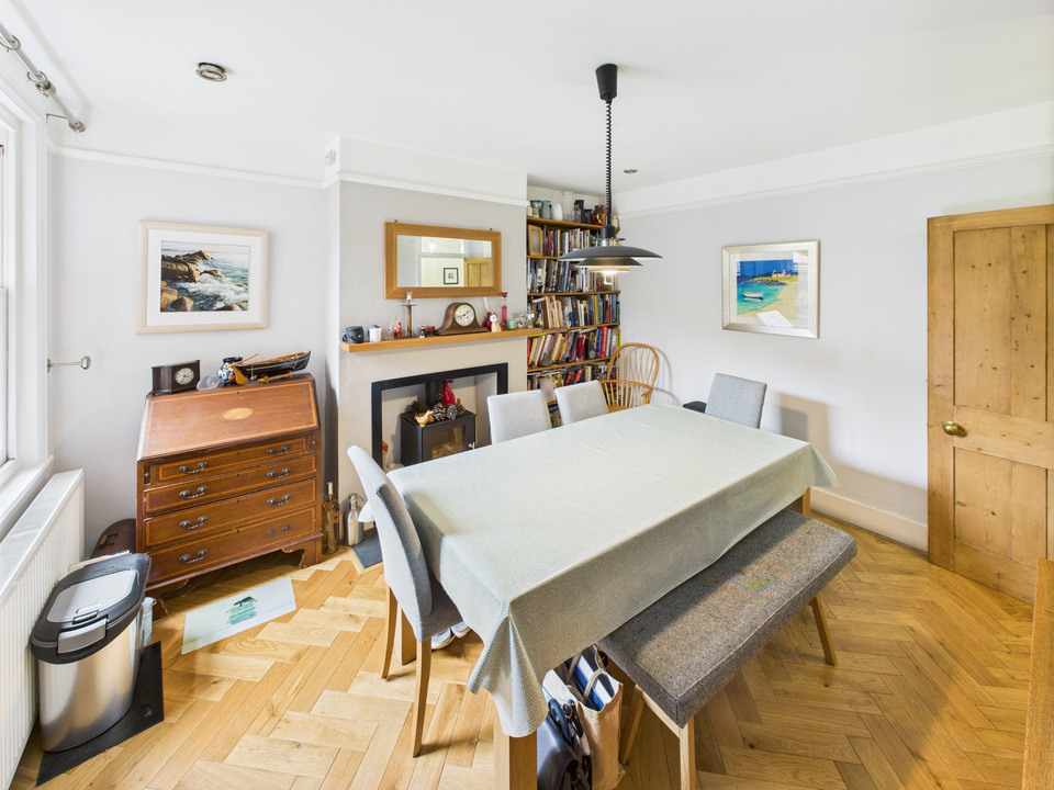 3 bed terraced house for sale in Denne Road, Horsham  - Property Image 15