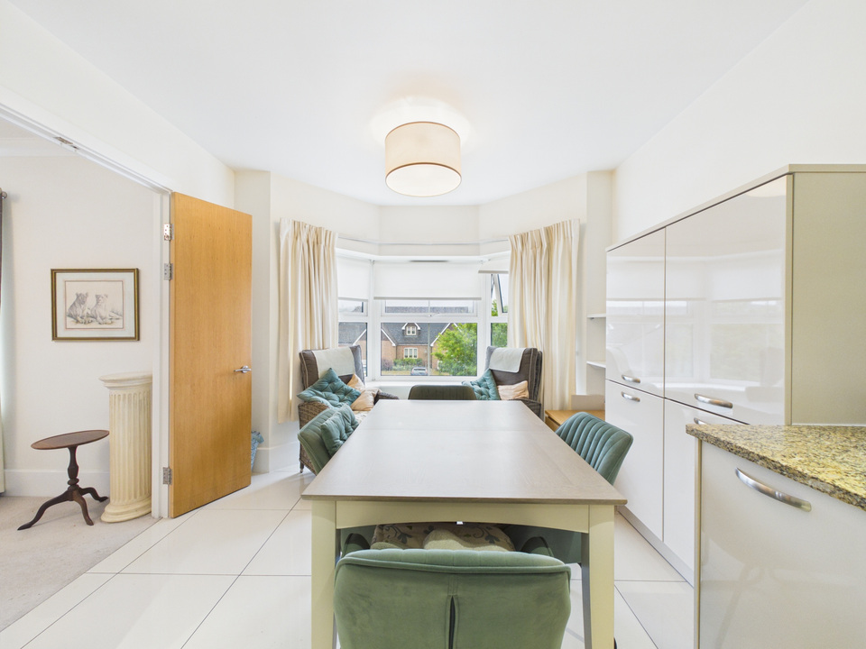 2 bed apartment for sale in 8 Martlet House, Durrants Drive, Horsham, West Sussex  - Property Image 11