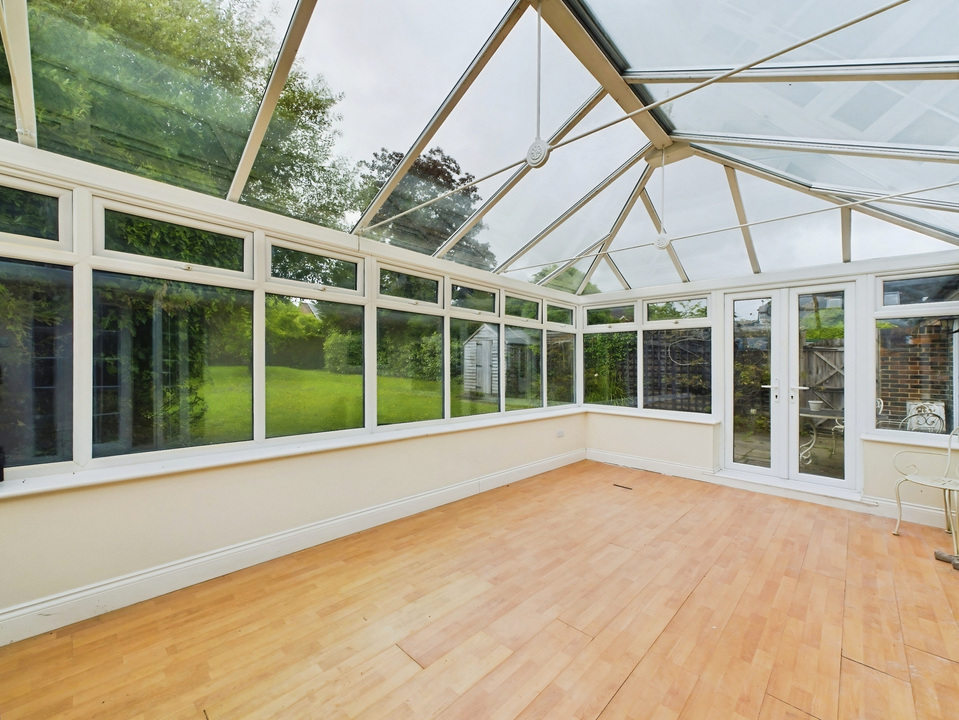 2 bed detached bungalow for sale in Depot Road, Horsham, West Sussex  - Property Image 8