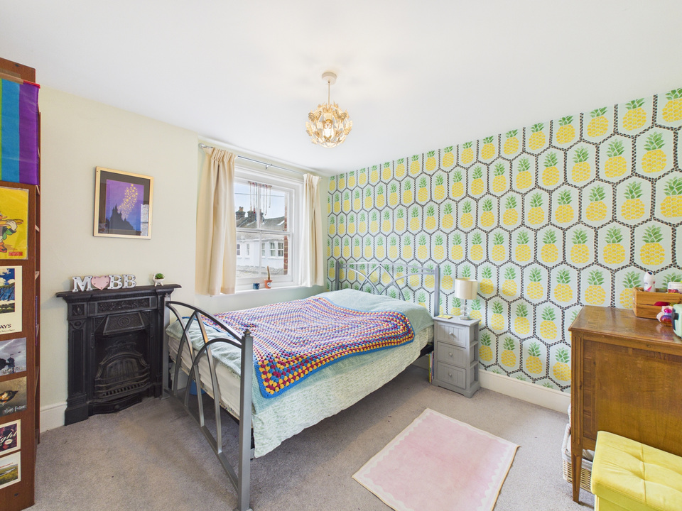 3 bed end of terrace house for sale in Norfolk Terrace, Horsham, West Sussex - Property Image 8