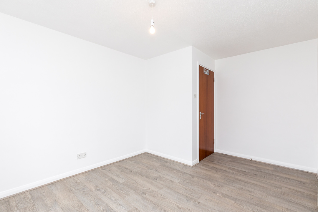 1 bed apartment for sale in Gorringes Brook, Horsham  - Property Image 4