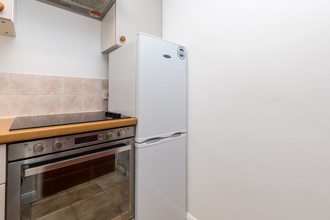 1 bed apartment for sale in Gorringes Brook, Horsham  - Property Image 7