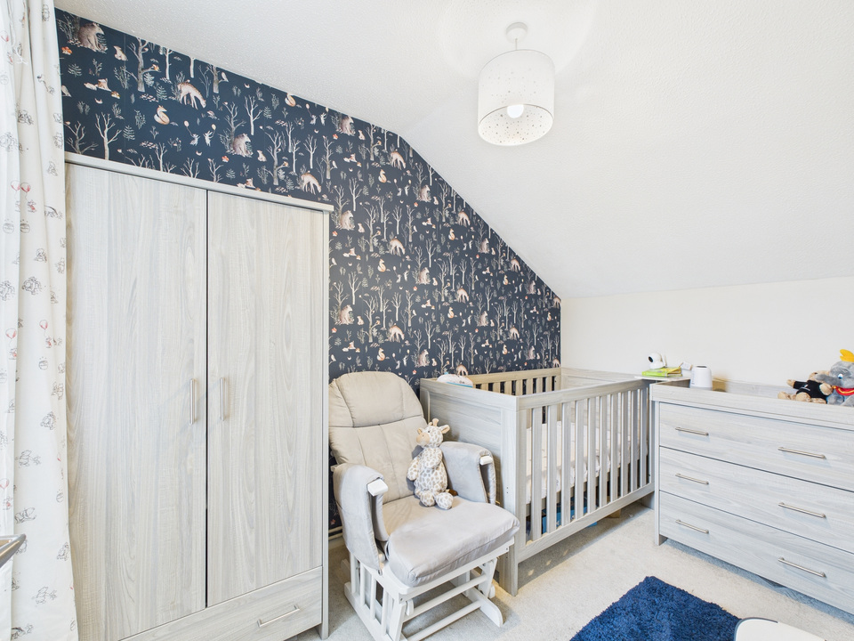 2 bed maisonette for sale in Roebuck Close, Horsham - Property Image 5